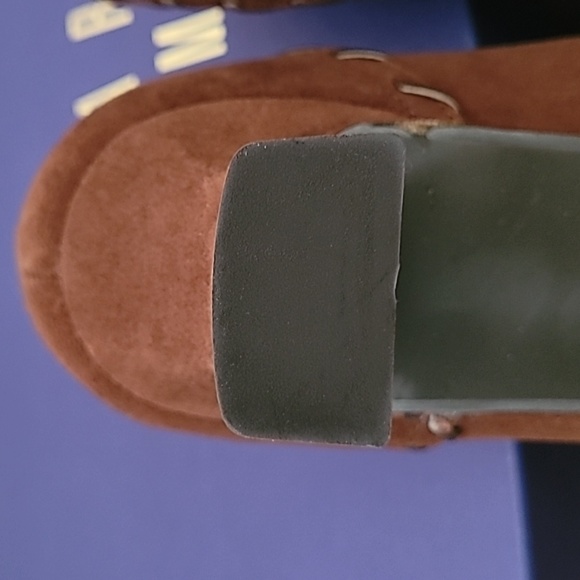 Stuart Weitzman 'Barclo' Suede heeled Loafer/Pumps 6 - Picture 9 of 15